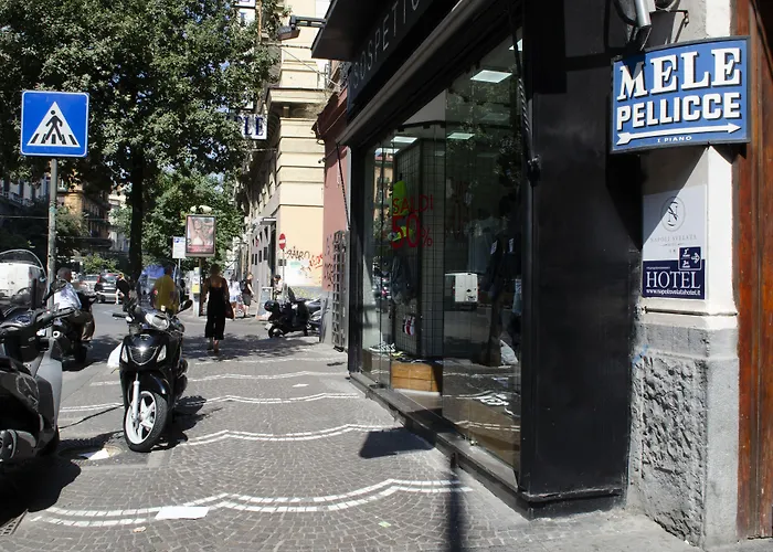 Napoli Svelata